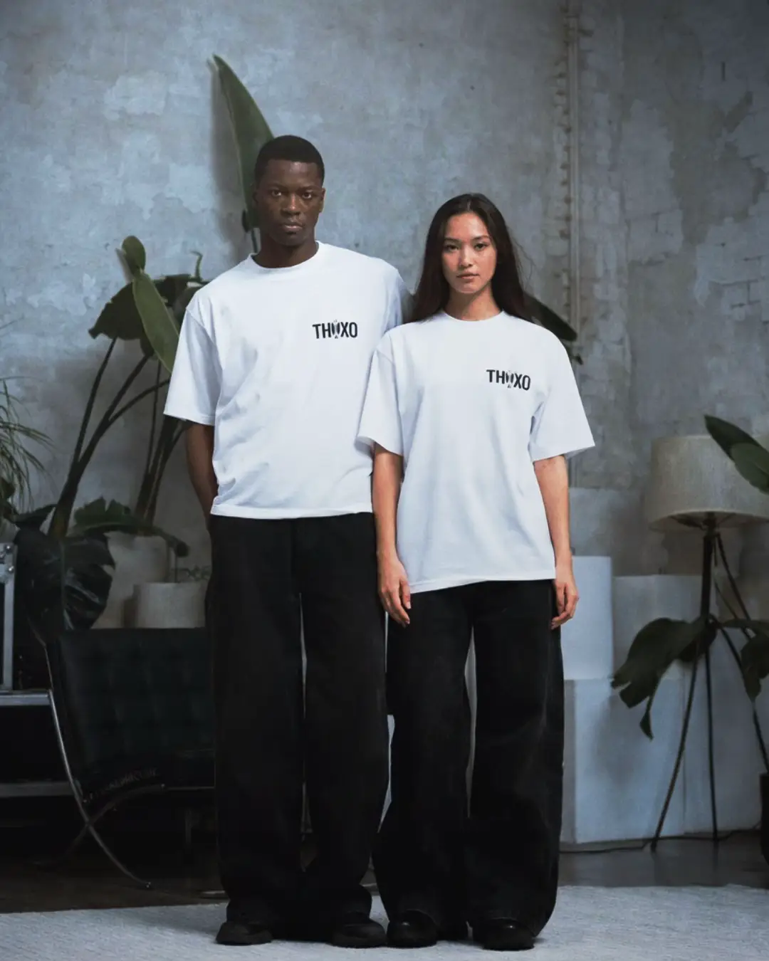 THIXO AI-generated clothing photo ad 4