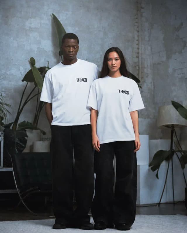 THIXO AI-generated clothing photo ad 4