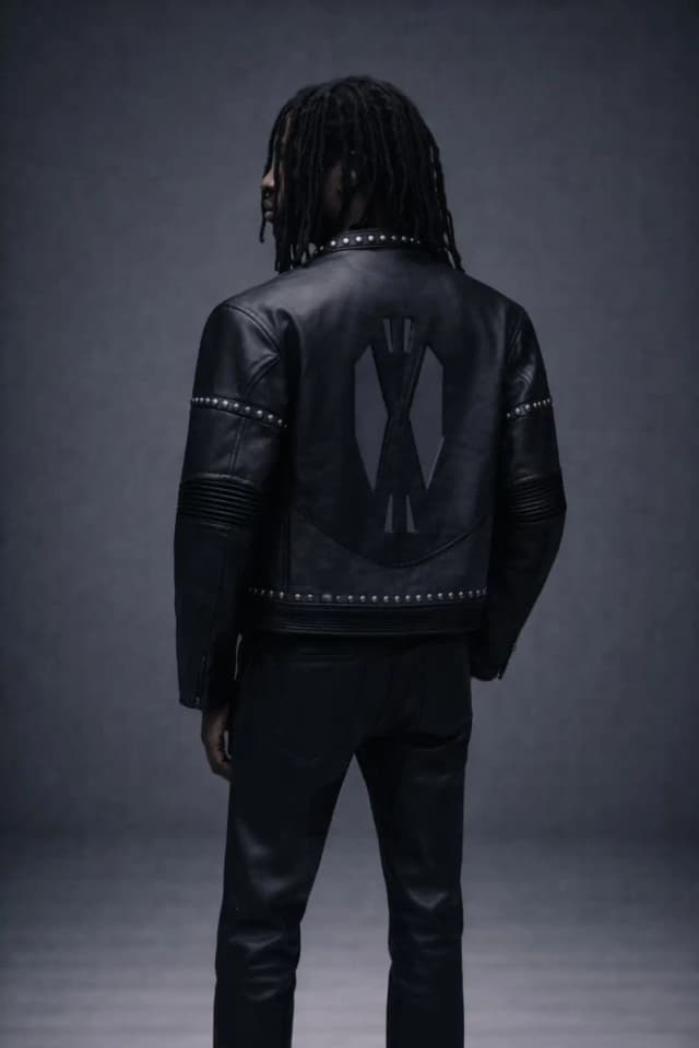 THIXO AI-generated clothing photo ad 6